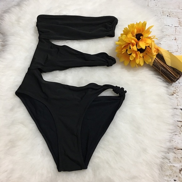 h&m black cut out swimsuit